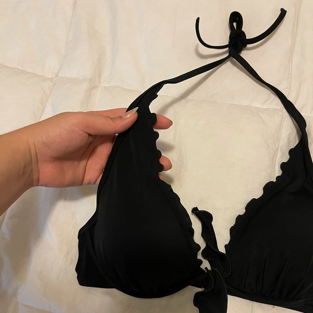 Victoria secret bikini top size 32D / L